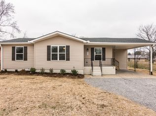 811 M S Couts Blvd, Springfield, TN 37172