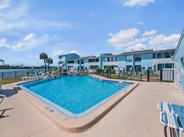 1 Windrush Blvd, Indian Rocks Beach, FL