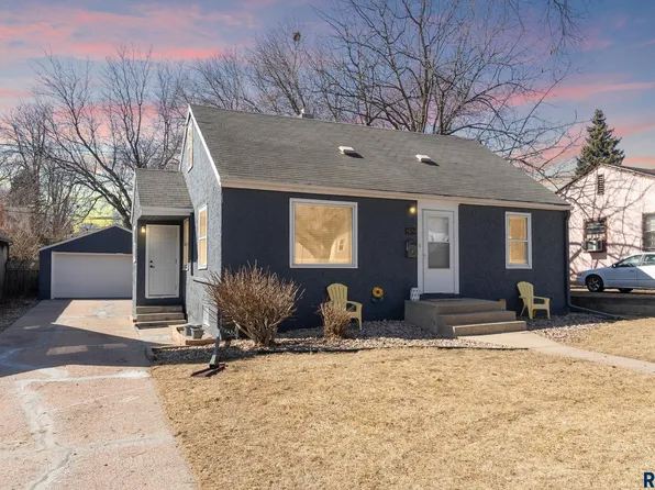 1825 S Willow Ave, Sioux Falls, SD 57105