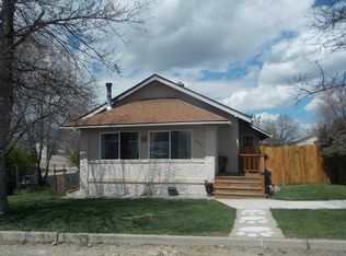 321 5th Ave W, Roundup, MT 59072