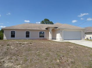 328 Bradley Ave, Lehigh Acres, FL 33936