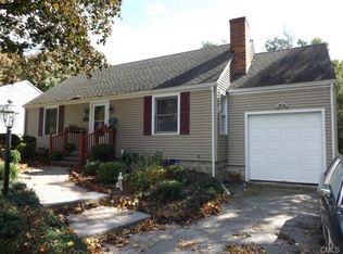 10 Hyde Ter, Trumbull, CT 06611