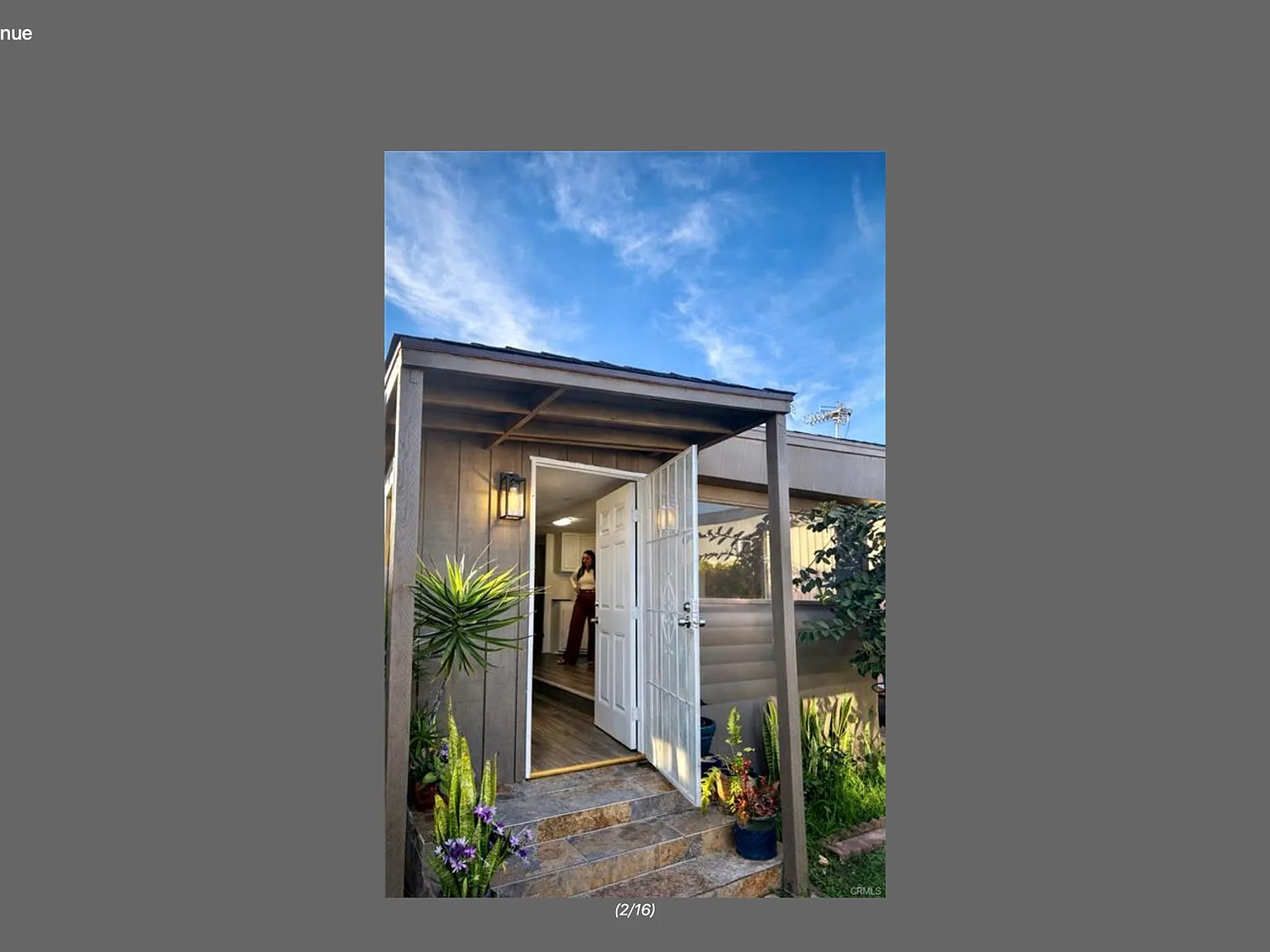 2 bed, 550 sqft, $2,000 — Photo 1