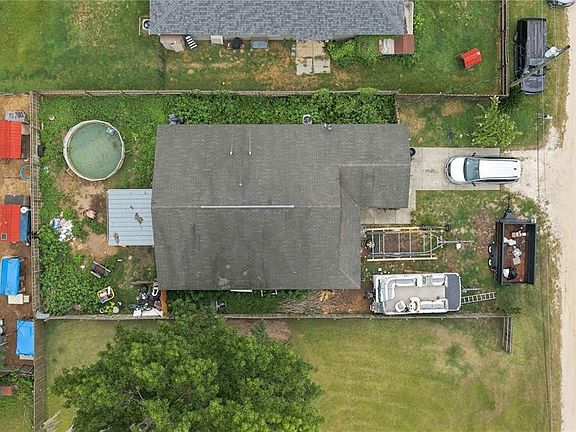 4th image of 2460 SE 69TH LANE