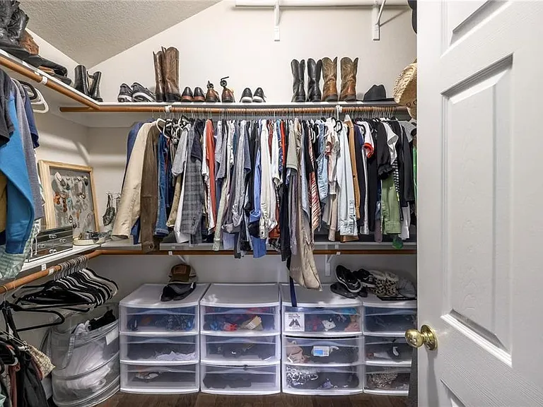 6819 Telluride Trl — Photo 17