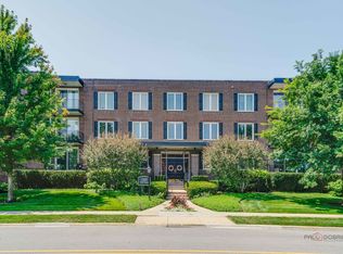 1350 N Western Ave APT 107, Lake Forest, IL
