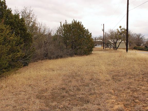 4th image of 5732 Highland Dr