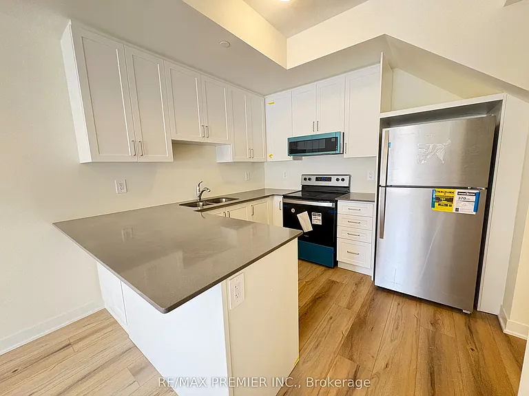 1695 Dersan St #226 — Photo 9
