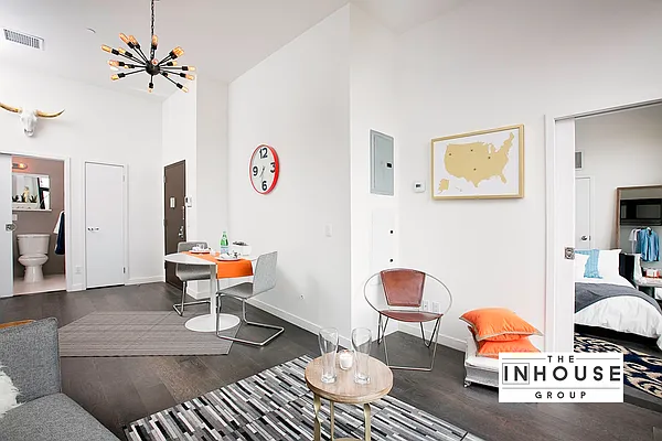 Sold by The InHouse Group | media 12