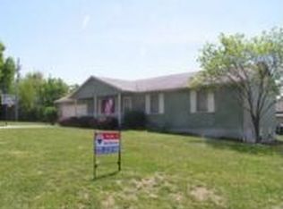 749 NE Monhollon Dr, Topeka, KS 66617