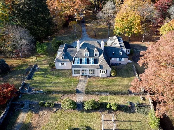 86 Potuckit Road, Tuxedo Park, NY 10987
