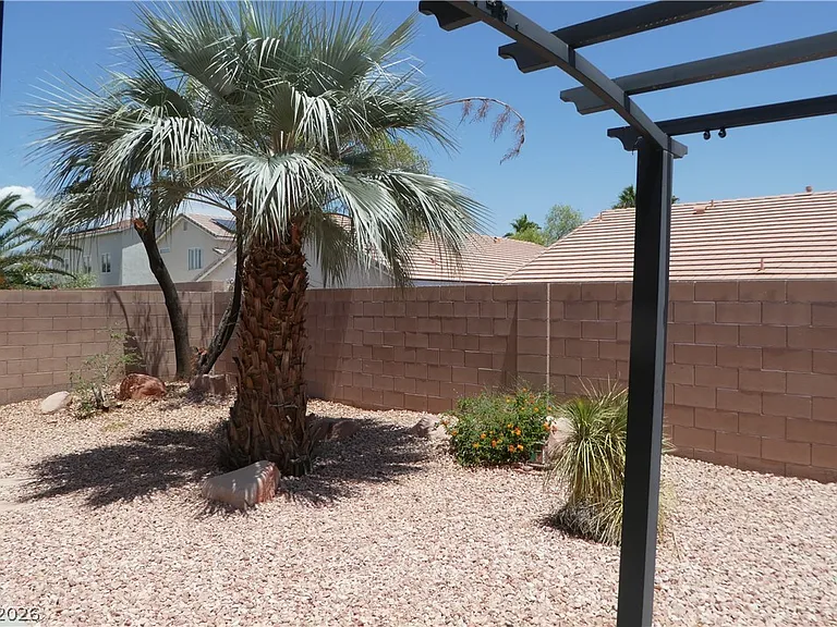 6038 Blue Autumn St — Photo 35