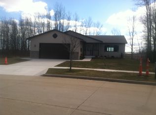 3321 Kimberly Circle, manitowoc, WI 54220