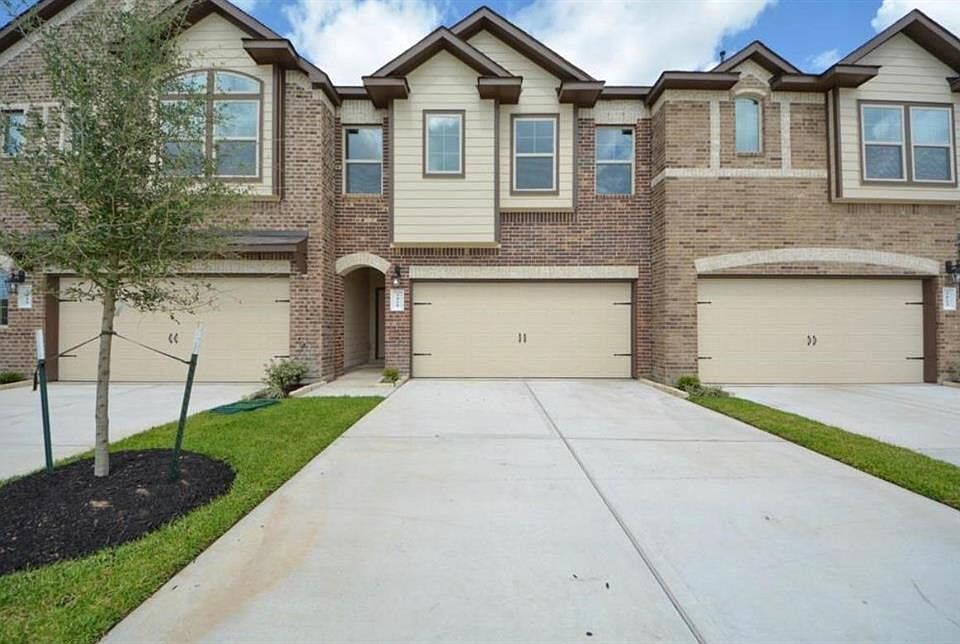 1st image of 3421 Orchard Bridge Ln