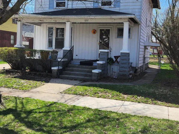 1217 16th Ave, Rockford, IL 61104