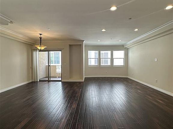 2nd image of 10921 Whipple St #303