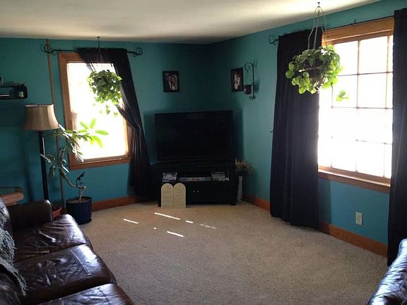 3rd image of 3565 Marlowe Ave