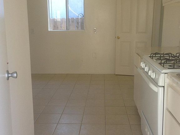 3rd image of 3832 W 118th Pl