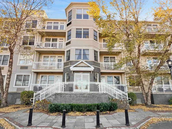 15 Enterprise Ct APT 210, Jersey City, NJ 07305