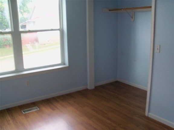 5th image of 1603 Angelique St