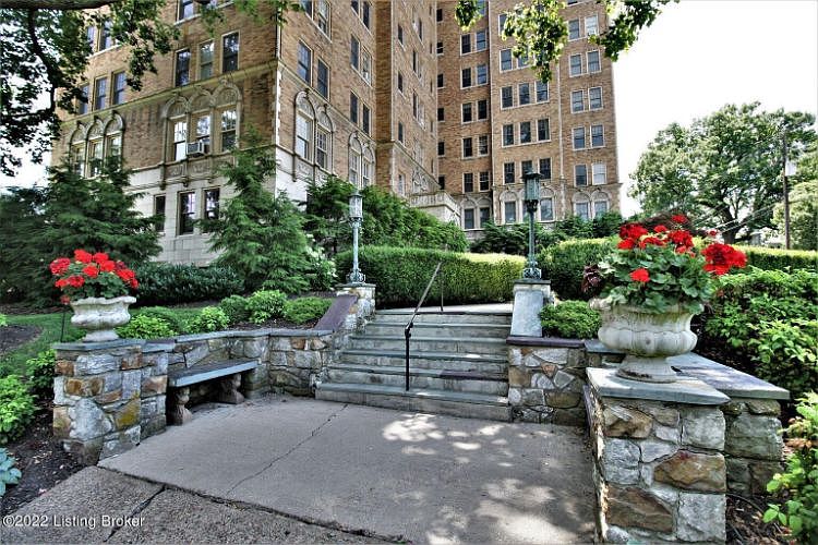 1st image of 2140 Bonnycastle Ave APT 6E