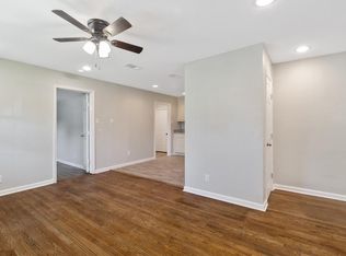 2210 Sandshell St, Bedford, TX 76021