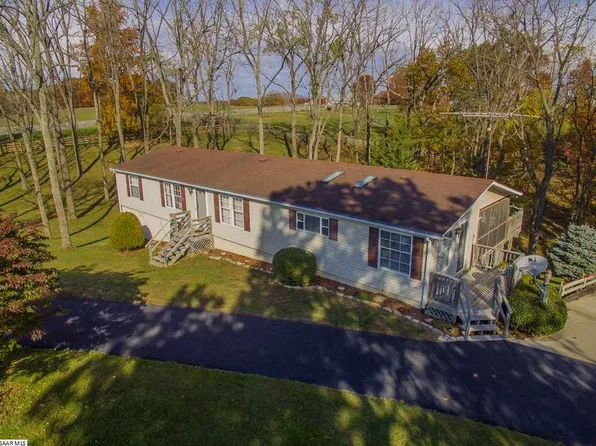 2960 Barterbrook Rd, Staunton, VA 24401