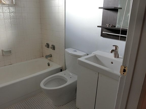 3rd image of 5711 Bramble Ave #5