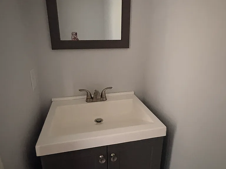 57 Vanderbilt Ct — Photo 4