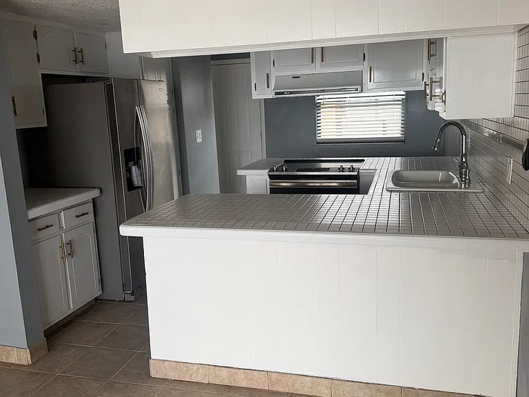 147 Hiawatha Ct E #147 — Photo 6