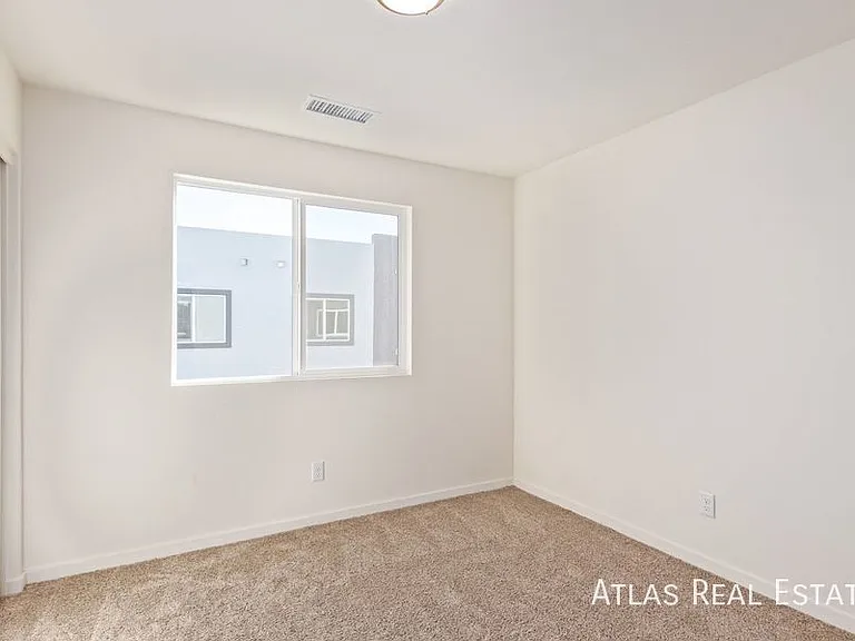 3010 E Yale St #1 — Photo 18