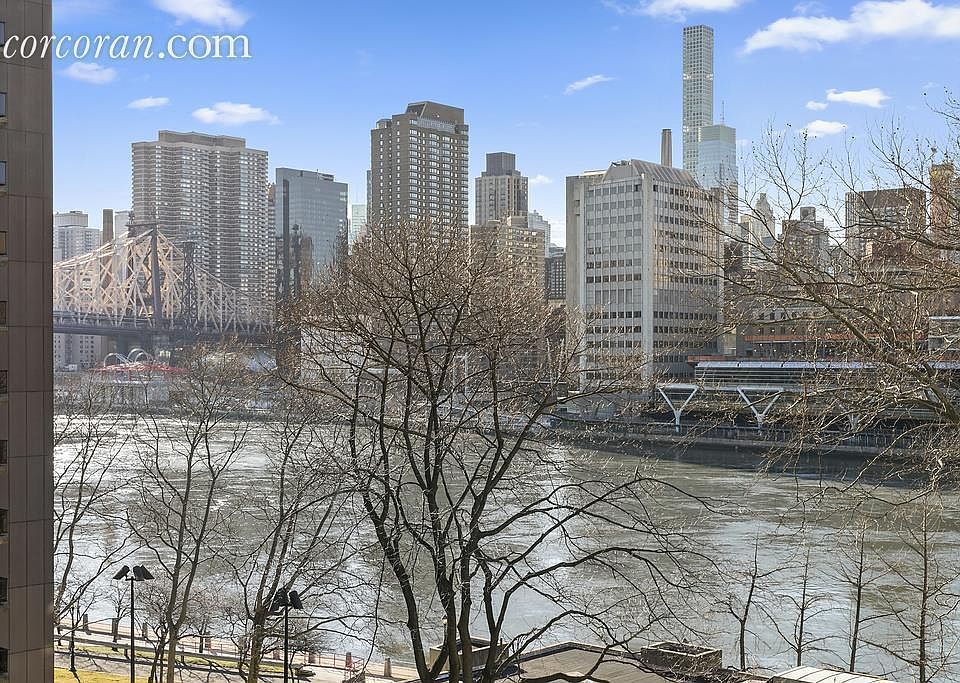 1st image of 531 Main St APT 611