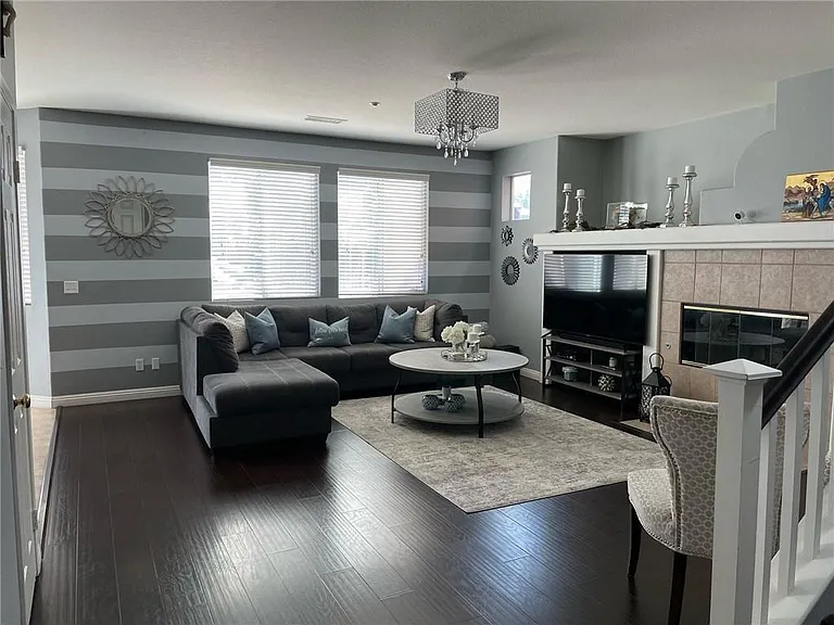 11140 Lakecreek Ct — Photo 3