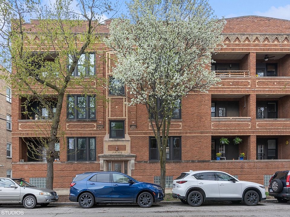 1st image of 3108 W Cullom Ave #1