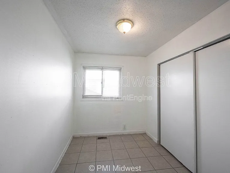 8124 E 37th Pl — Photo 17