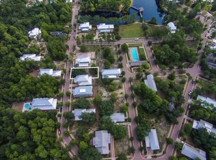 34 E Okeechobee Santa, Point Washington, FL 32459