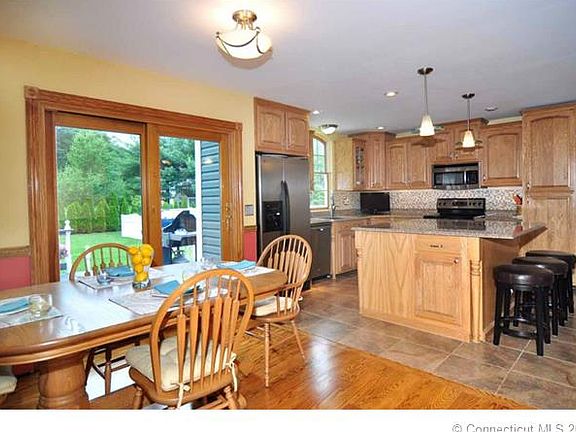 EXCEPTIONAL KITCHEN!