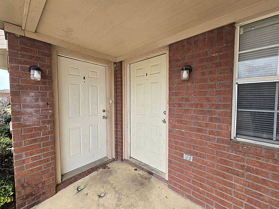 3rd image of 3003 Cantabrian Dr APT B