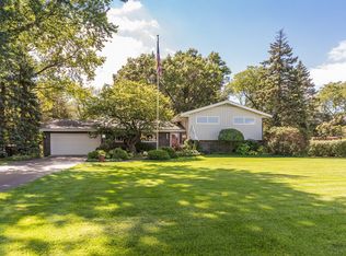 789 86th St, Downers Grove, IL 60516