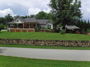 322 Flat Branch Trl, Mill Spring, NC 28756