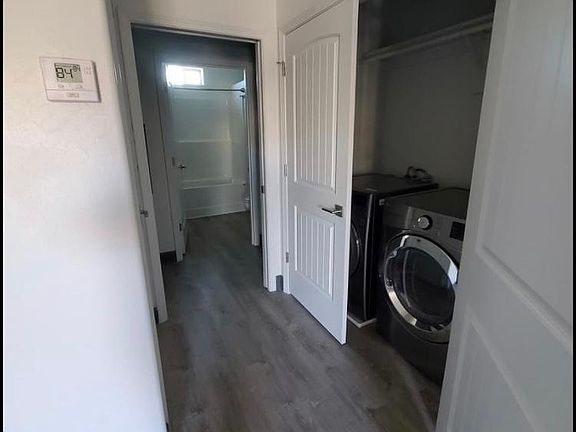 5th image of 521 E Mission Ln #15