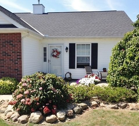 2nd image of 1891 Marsh Ln Unit 1891