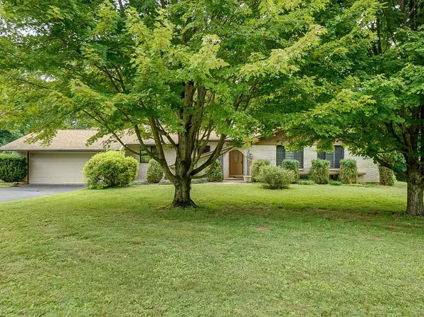 2410 Country Pl, New Richmond, OH 45157