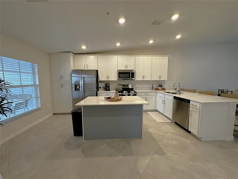 14231 Heritage Landing Blvd #1928 — Photo 5