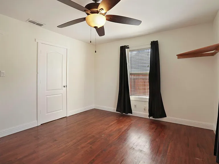 451 Marengo Ave — Photo 23