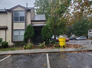 61 Woodlake Manor Dr #1000, Lakewood, NJ 08701