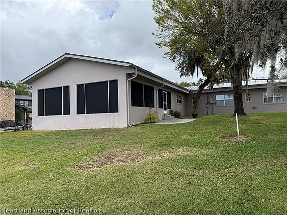 3rd image of 209 McCoy Dr