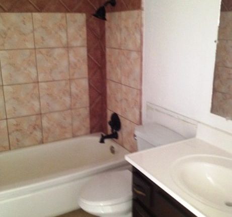 4th image of 4221 W Vista Ave