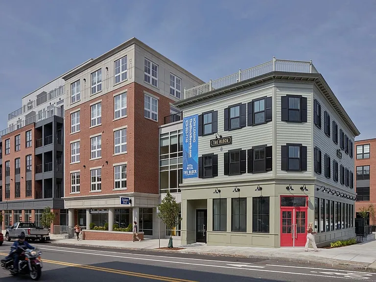 The Beverly Collection: The Block at Odell — Photo 13