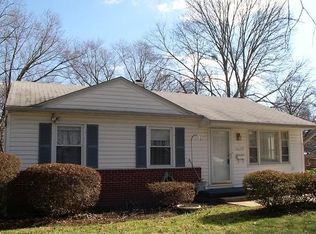 3817 Hill St, Fairfax, VA 22030